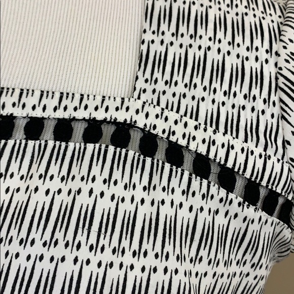 Ann Taylor black and white short sleeve shell XS - Picture 2 of 4